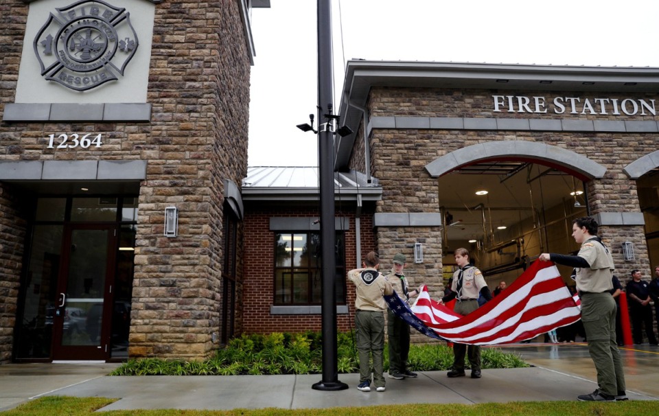 Arlington christens fire station south of Interstate 40