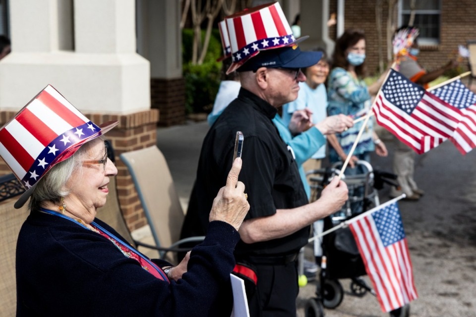 Bartlett seniors community honors first responders