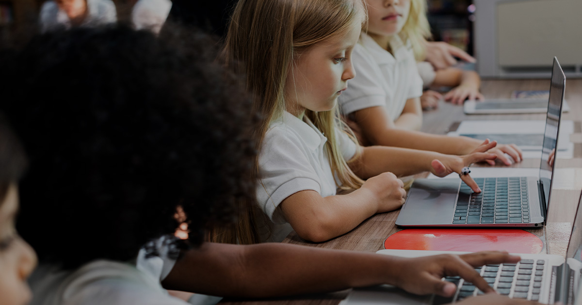 Bartlett High School Attains Apple Distinguished School Status
